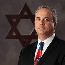 Phoebe Jacobson's Instagram, Twitter & Facebook