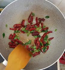 Celup ayam di dalam kuah percik dan panggang sehingga masak. Ayam Masak Cili Kering Try La Resepi Viral Terbaik Facebook
