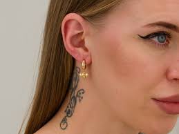 Gold Bee Earrings, Dainty Gold Filled Bee Earrings for Women, Minimalist  Gold Bumblebee Earrings, Bee Jewelry Gift