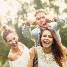 Der erste eindruck und seine rolle im marketing. Halo Effekt So Machst Du Dich Beliebter Brigitte De