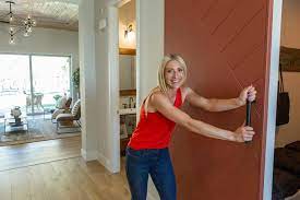 Currently, jasmine is married to brett roth who owns a company called 'roth staffing,' an international staffing company he runs with his family. Jasmine Roth S House Reveal Rock The Block Hgtv