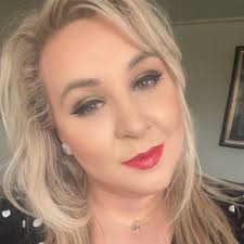 Low self-confidence help in Thornton Cleveleys, FY5