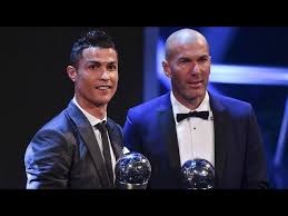 Uefa.com est le site officiel de l'uefa, l'union européenne des associations de football, et l'instance dirigeante du football en europe. Prix Fifa Ronaldo Meilleur Joueur Zidane Meilleur Entraineur Youtube