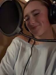 Abigail Mae (@abigailmaemusic) • Instagram photos and videos