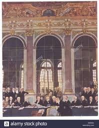 Der ausgehandelte friedensvertag von versailles sorgte im frisch demokratischen deutschland für millionen tote, gewaltige zerstörungen: Erster Weltkrieg Unterzeichnen Vertrag Von Versailles In Die Hall Of Mirrors 28 Juni 1919 Nach Dem Gemalde Von William Orpen 1878 1931 Stockfotografie Alamy
