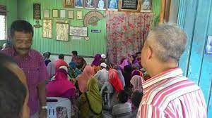 Tanoh meghoh) is a district (jajahan) in the state of kelantan in northeast malaysia. Pok Su Mat Tok Bomoh Patah Tanah Merah Di Hatiku Facebook