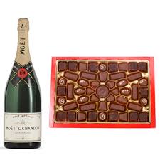International delivery of champagne gifts. Menongue Moet And Chocolate Flower Delivery Moet And Chocolate Flower Delivery Menongue Online Florist Menongue