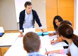 . tranquillement et leur donner un cours de base. Donner Des Cours De Francais Langue Etrangere Option Ideale Pour Ceux Qui Ont La Bougeotte Cidj