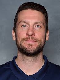 Composed_Amerks Media Guide_2021_22.indb