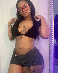 Stormiiy - Free pics, galleries & more at Babepedia