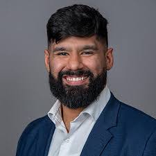 Meet Current Cohort 23 EMBA Students