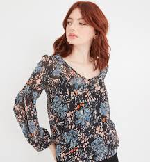 Réservez gratuitement sur notre site et essayez en boutique. Pin Auf Blouses Chemisiers