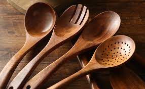 It is comprised of the classic green tunic, hat, and boots that link has almost always. Amazon Com Wooden Kitchen Utensils Set Nayahose Wooden Spoons For Cooking Natural Teak Wood Kitchen Spatula Set For Cooking Including Spoon Ladle Fork 7 Pack Kitchen Dining