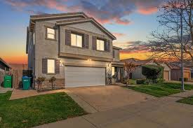 1941 Lakeshore Dr, Lodi, CA 95242