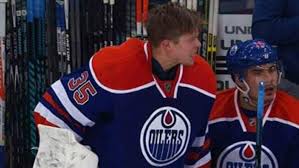 Since then, he's been traded to the edmonton oilers, a. Viktor Fasth Oilers Goalie Loses It On Teammates Cbc Sports