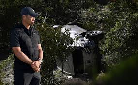 Cinco operaciones de espalda otras cinco de rodilla no le la convalecencia de woods en el hospital coincidirá con las investigaciones sobre el accidente que sufrió a primera hora de la mañana del. Tiger Woods Accidente Policia Senala Que Fue Afortunado De Sobrevivir Mediotiempo
