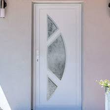 Accordées à nos gammes de fenêtres pvc et aluminium, chaque porte d'entrée que nous vous présentons est reconnue pour ses grandes performances acoustiques et thermiques, ainsi que pour sa résistance aux intempéries. Voyel Portes D Entree Pvc Pleines Ou Vitrees Batiproduits