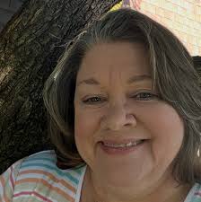 Looking for someone local that can install vinyl plank flooring. TIA!