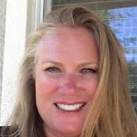 Heather Hyatt's Instagram, Twitter & Facebook