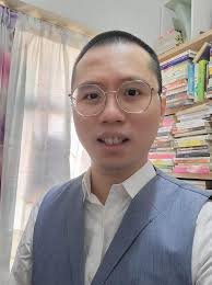 即係咁講可能係我對眼有問題我覺得光頭嘅米師傅同專家dickson 有幾分似JFFT