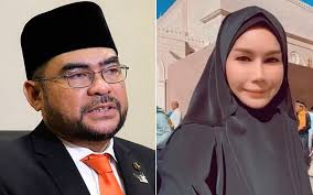 Antara isu utama perlakuan lgbt ialah ia bertentangan dengan agama islam sebagai agama persekutuan. Transgender Rights Group Hits Out At Mujahid Says Govt Must Ensure Sajat S Safety Free Malaysia Today Fmt