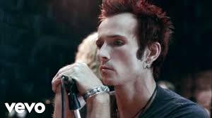 √ Scott Weiland, il frontman che amava farsi odiare