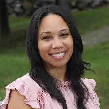 Noelle Harmon's Instagram, Twitter & Facebook