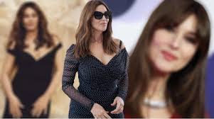 Avevo 40 anni quando è nata Deva, 45 la volta di Léonie, ma non mi  considero un buon esempio perché ho corso dei rischi enormi. Prima,  comunque, non potevo: lavoravo e viaggiavo