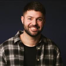 Ella Bliss (@e_bliss95)