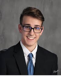 Linda Lage's Instagram, Twitter & Facebook