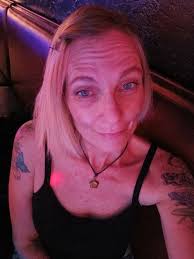 Karaoke Night at HonkyTonk Bar 405