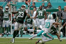 Jamal adams football jerseys, tees, and more are at the official online store of the nfl. New York Jets Unload Star Safety Jamal Adams For A Treasure Trove Of Picks From Seattle Seahawks South Florida Sun Sentinel South Florida Sun Sentinel