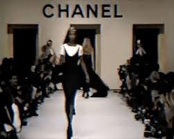High Fashion 90s Aesthetic 90s Runway Fashion Runway Fashion