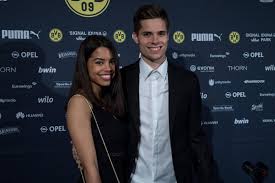 Stream tracks and playlists from delaney on your desktop or mobile device. Bvb Julian Weigls Freundin Sarah Richmond Wird Moderatorin Bei Super Rtl Express De