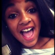 Alesa Lee's Instagram, Twitter & Facebook