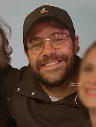 Peter ayer en el recital de Babasonicos 💖✨ — cc 2da foto: giovibelinche —  #PeterLanzani #juanpedrolanzani — Créditos si usas o serás bloqueado/a.