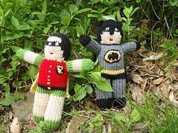 We need more batman amigurumi! Batman And Robin Knitted Toys Free Patterns Crochet Dog Sweater Knitted Toys