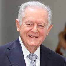 Carlos ardila lülle built a fortune selling soda and got even richer by investing in bottling companies, radio and tv stations, and sugar refineries. Los Hombres Mas Ricos De Colombia 2021 Rankia