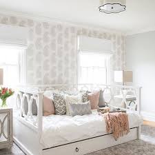 The queen sleep number 360® c2 smart bed from $1,099. Moderne Daybed Ideen Blogpati Com