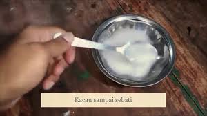 Perlu diketahui bahwa cara membuat minyak lintah hitam papua masih tradisional dan higenis, sehingga terjamin kandungan dan keasliannya. Cara Mudah Diy Buat Ubat Bunuh Pepijat Guna Barang Dapur Sahaja Youtube