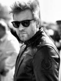 Perfume Giveaway: Parfums Rétro Grand Cuir