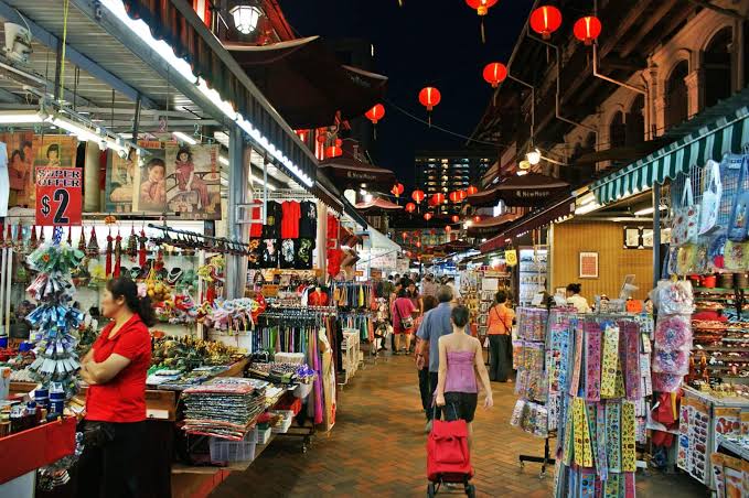 Mga resulta ng larawan para sa Bugis night market, Bugis Junction, Singapore"