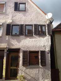 Die wohnung liegt in einer beliebten, zentralen und. Altbau Etagenwohnung In Rottenburg A N