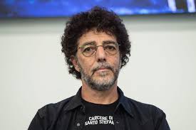 Le canzoni di Max Gazzè e la storia del cantautore