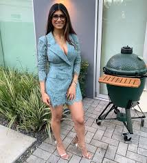 Former porn star Mia Khalifa opens up on her struggle in adult film  industry- The Etimes Photogallery Page 8