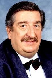 A bord de sa péniche le picardie, joseph durtol, un homme au caractère peu facile, vit en compagnie de sa femme thérèse et de ses enfants. L Homme Du Picardie 1968 Tv Show Where To Watch Streaming Online Plot