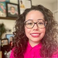 Elizabeth Dahlman's Instagram, Twitter & Facebook