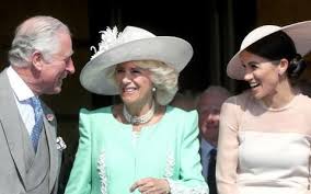 Ein vertrauter der königsfamilie habe außerdem verraten, dass nach wie vor ein mangel an vertrauen. Why Kate Middleton And Prince William Didn T Attend Prince Charles Birthday News Prince Charles And Camilla Prince Harry And Meghan Prince William And Kate