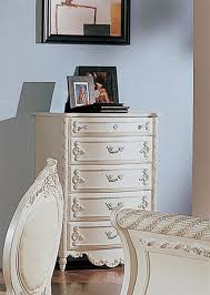 As you tour a potential apartment, inspect key areas to avoid unwanted issues later. 4 Piece Alexandria Sleigh Bed Bedroom Furniture Set In White Pearl Finish With Gold Accents By Coaster 400201