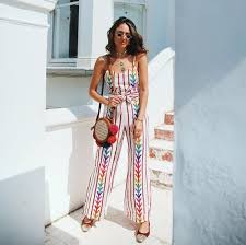 13 Chic Pool Party Outfits To Try This Summer Summer Pool Party Outfit Pool Party Outfits Party Outfit